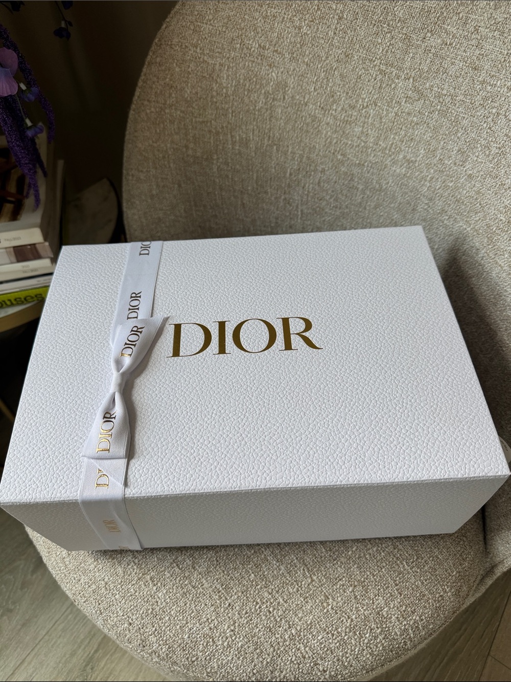 Dior packaging box with shopping bag and note card